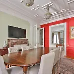 Luxurious apartment - Champs-Élysées