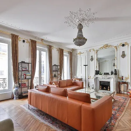 Luxurious - Champs-élysées Parigi